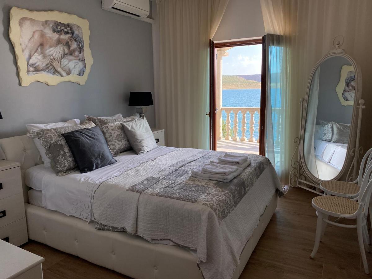 Villa Punta Rovanjska Eksteriør billede